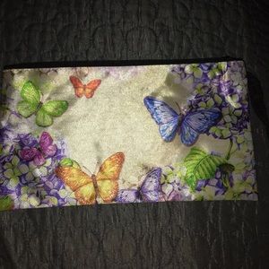 Butterfly pouches
